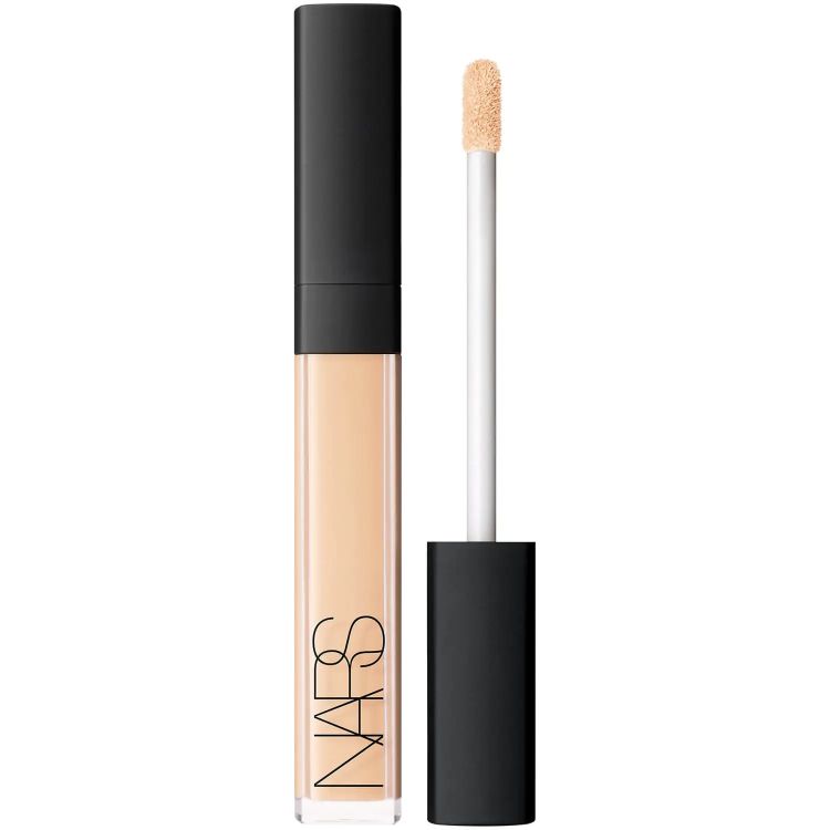 NARS Radiant Creamy Concealer 
highlighter makeup
